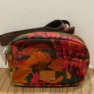 Patricia Nash - belt bag